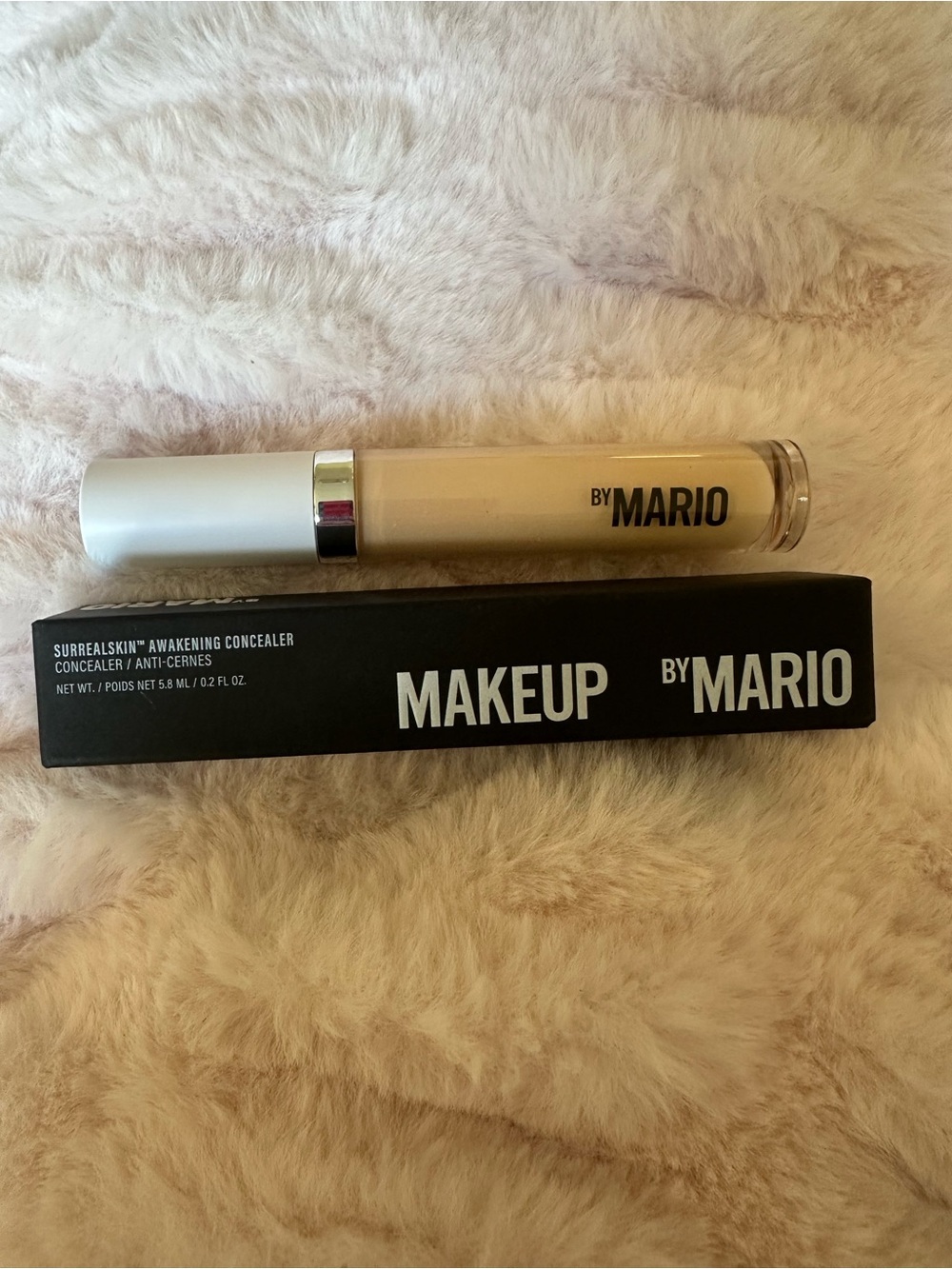 MAKEUP BY MARIO Surrealskin Awakening Concealer - Shade 140 - New with Box